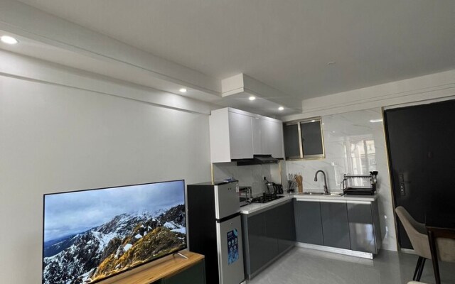 Lux Suites Gold Park Apartments Kilimani