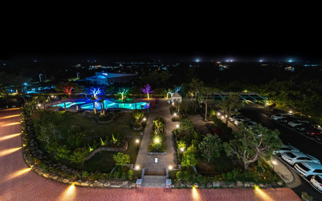 Hallim Resort
