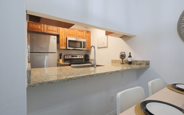 Saint Joseph Suites Down Town Tampa