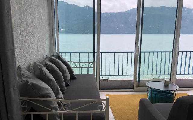 Le Lamartine, vue magnifique face au Lac du Bourget
