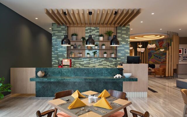 MaxOneHotels Kota Harapan Indah Bekasi