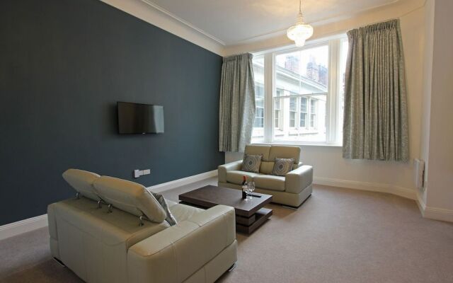 The Castle Collection - 14 Cook Street