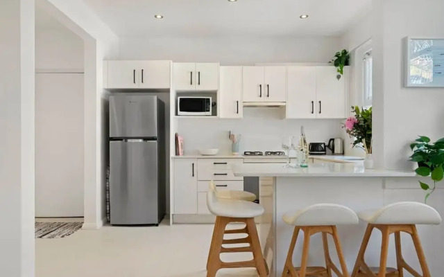 Bondi Breeze Apartment