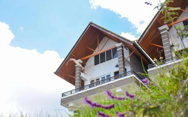 Queens Lake Cabin