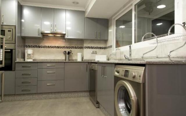 MD Vila Barbera Apartment Center