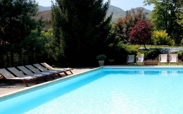 Logis Hôtel Restaurant Le Castel Fleuri