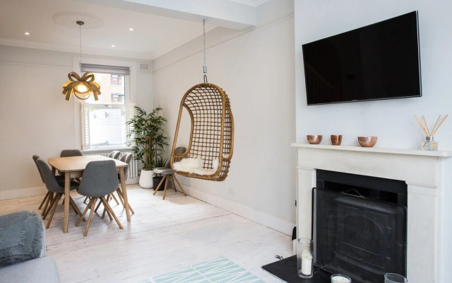 Altido Stylish 3Br Home W/ Garden In Fulham