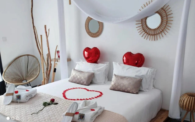TOPAZE Nuitée Romantique avec Jacuzzi