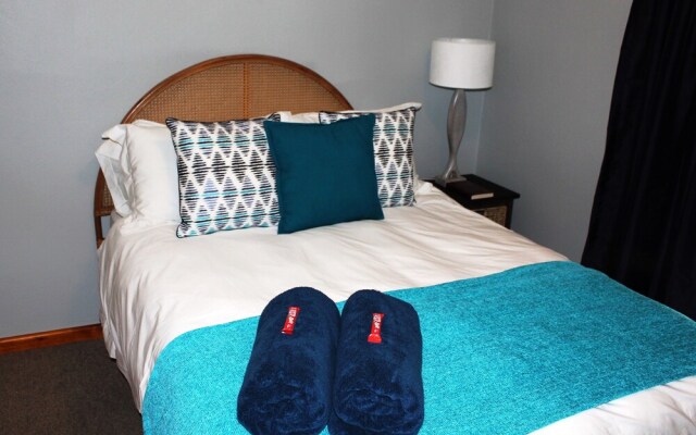 6 Breezer Self catering