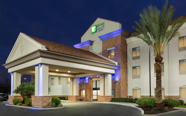 Holiday Inn Express Hotel & Suites Merced, an IHG Hotel