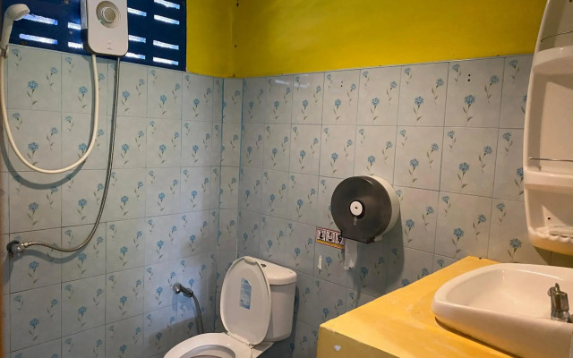 Tharathip Resort