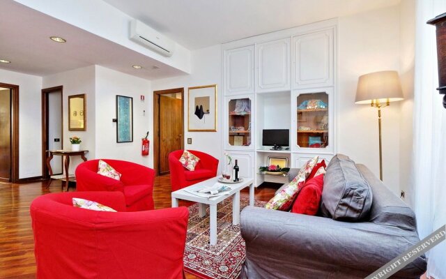 TreasureRome Family 3BR by Colosseo