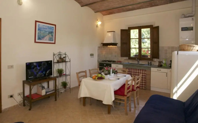 Farmhouse in Tuscany Near Siena & Hot Springs