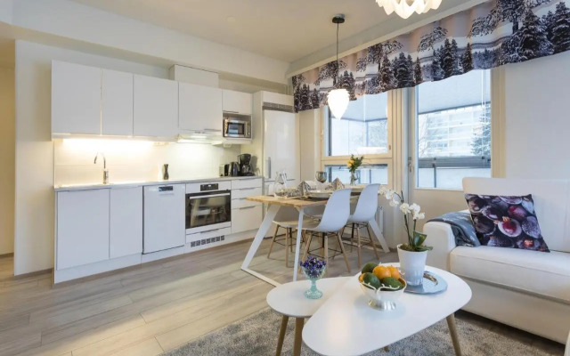 Tuomas´ luxurious suites, Ahola