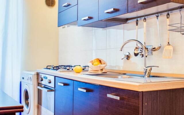 Cosy 1 Bed with Large Terrace Near St.Peter'S