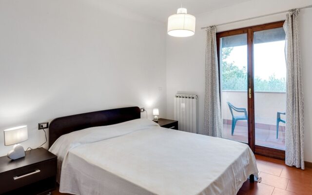 Beautiful Apartment With Scenery Near Lake Garda