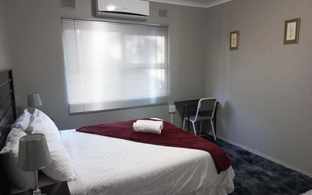 Elegant 1-Bedroom Apartment with pool.