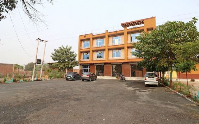 OYO 23165 Raghav Resort
