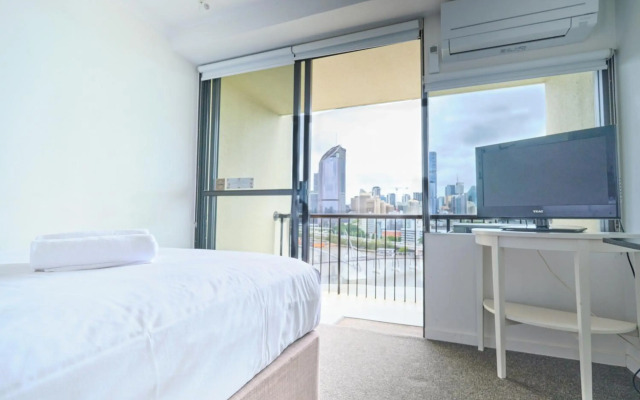 River Plaza Apartments