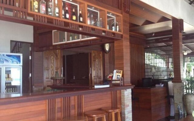 Mac's Bay Resort