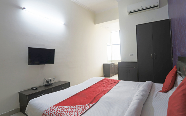 OYO 19664 Aman Hotel