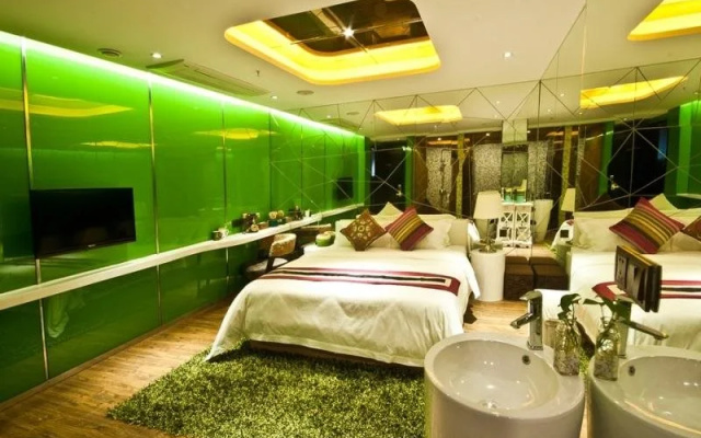 Your Hotel