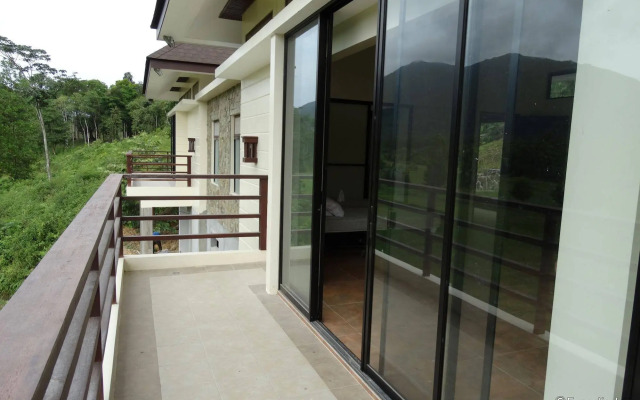 Sheridan Organic Farm and Eco Village