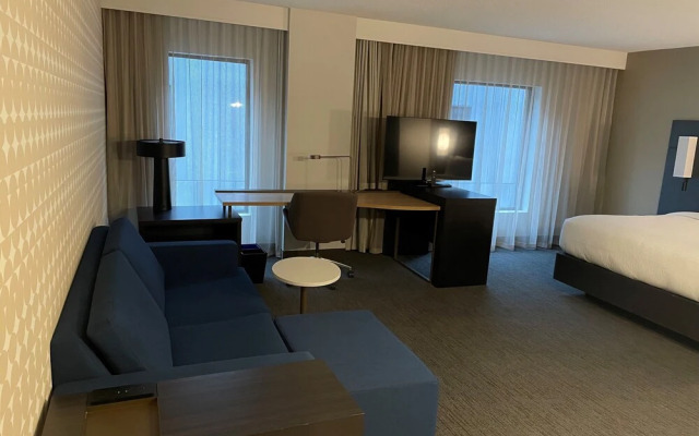 Residence Inn by Marriott Montreal Midtown