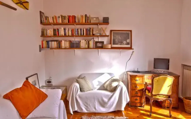 Regina Margherita Halldis Apartment
