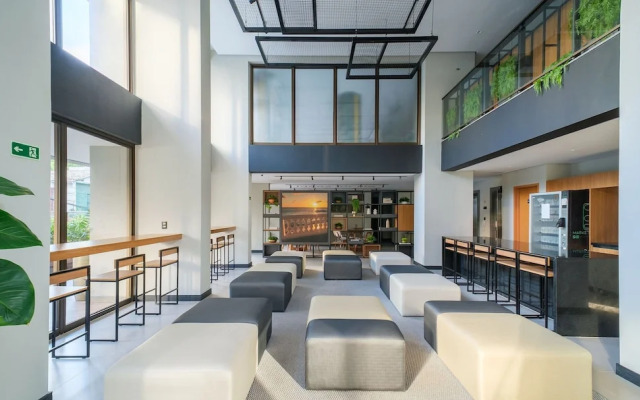 Units in Building With Swimming Pool in Barra-ssa - EUB