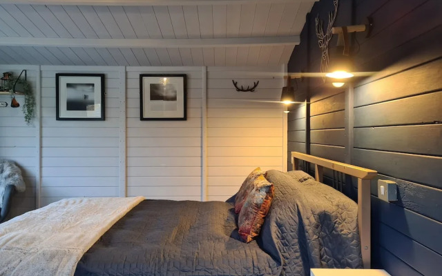 The Little Hide - Adult Only Camping Pods