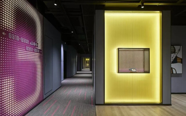 Moxy Ningbo Old Bund