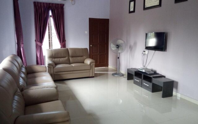 ArRayyan Guesthouse & Homestay