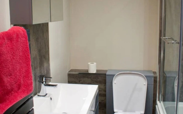 Homely 2 Bed Apartment Next To Leith Walk