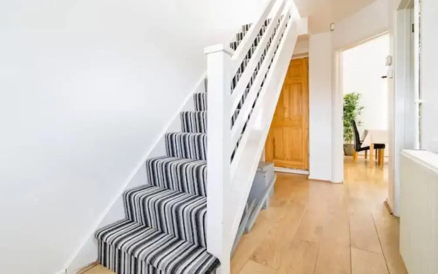Luton Airport Guest House