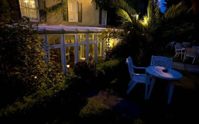 Overcliffe Hotel