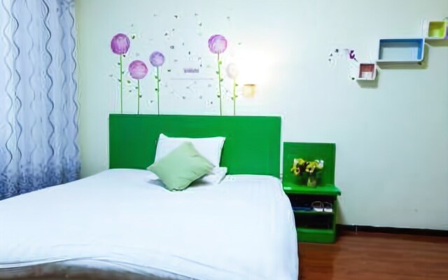 Lijiang Flower Theme Hostel