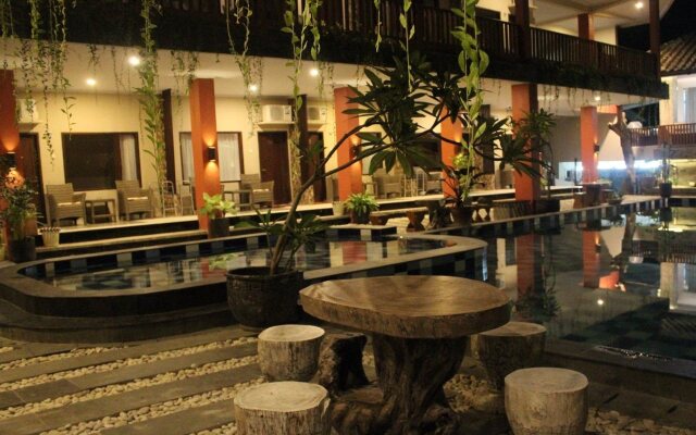 Holiday Beach Inn