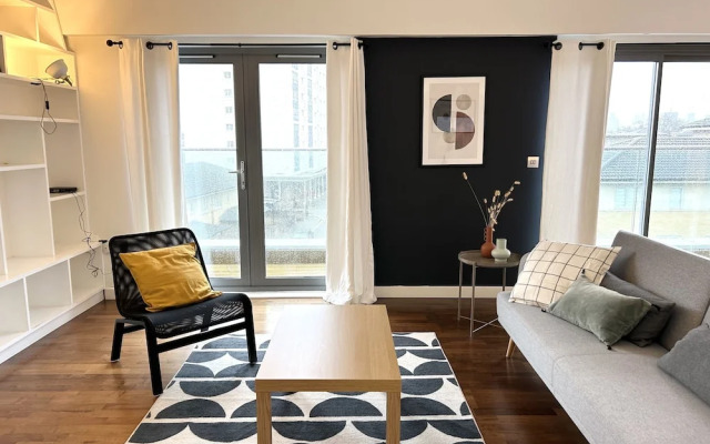 Stay in Style Modern 2 Bed Apartment