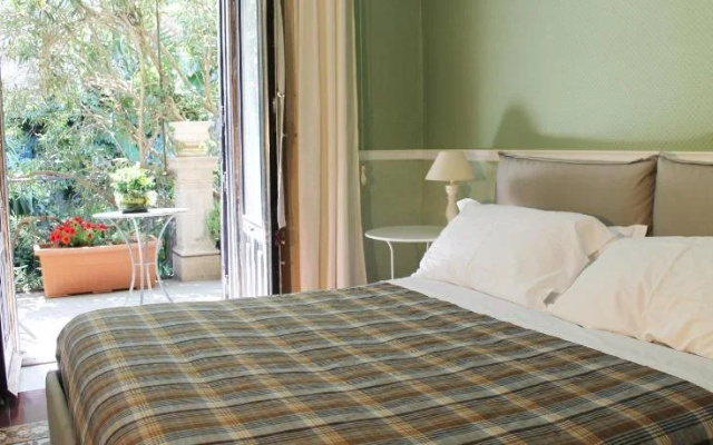 Inn The Garden