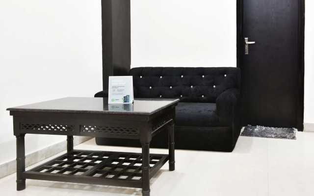Capital O 48270 Hotel Mehar Castle