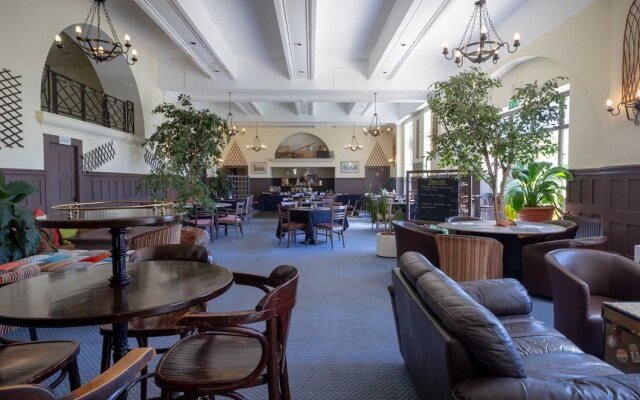 Devonshire House Hotel