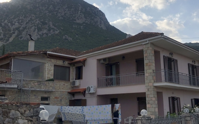 Mountain House 3 Bedroom