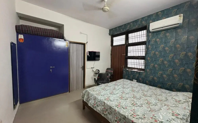 Awaraj Home Stay