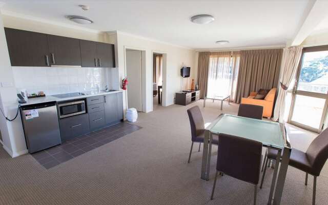 Peninsula Nelson Bay Motel and Serviced Apartments