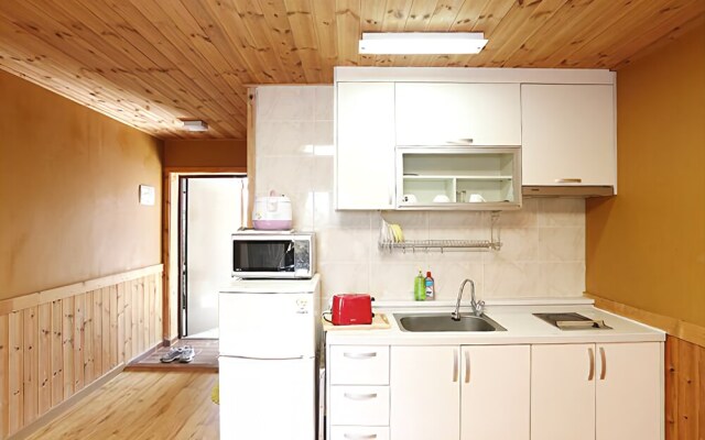 Jeju Sunflower Pension