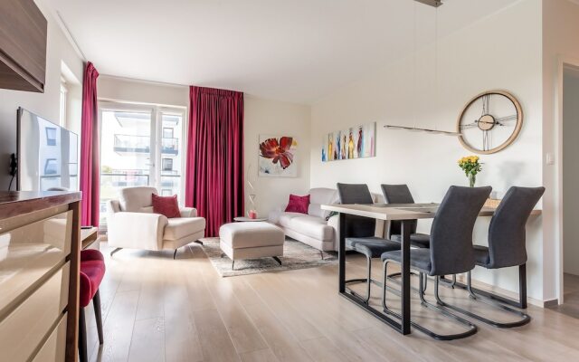 Betty by Q4Apartments