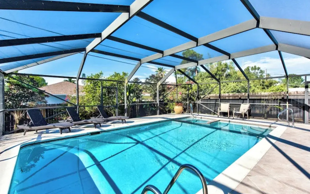 Milano Vacation Rental: Newly Renovated 3-BR Home with Private Pool, Hot Tub, and Pet-Friendly Front Yard. Minutes from Vanderbilt Beach
