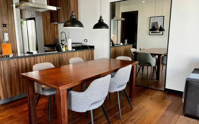 w Amazing 2BR With Elegant Balcony in Roma Nte