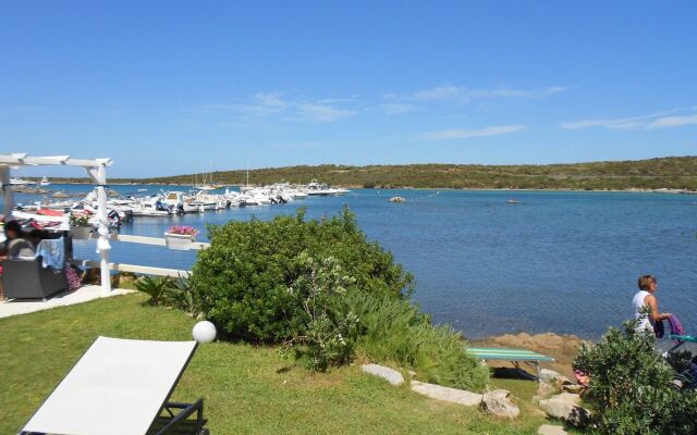 Baia de Bahas - Apartments